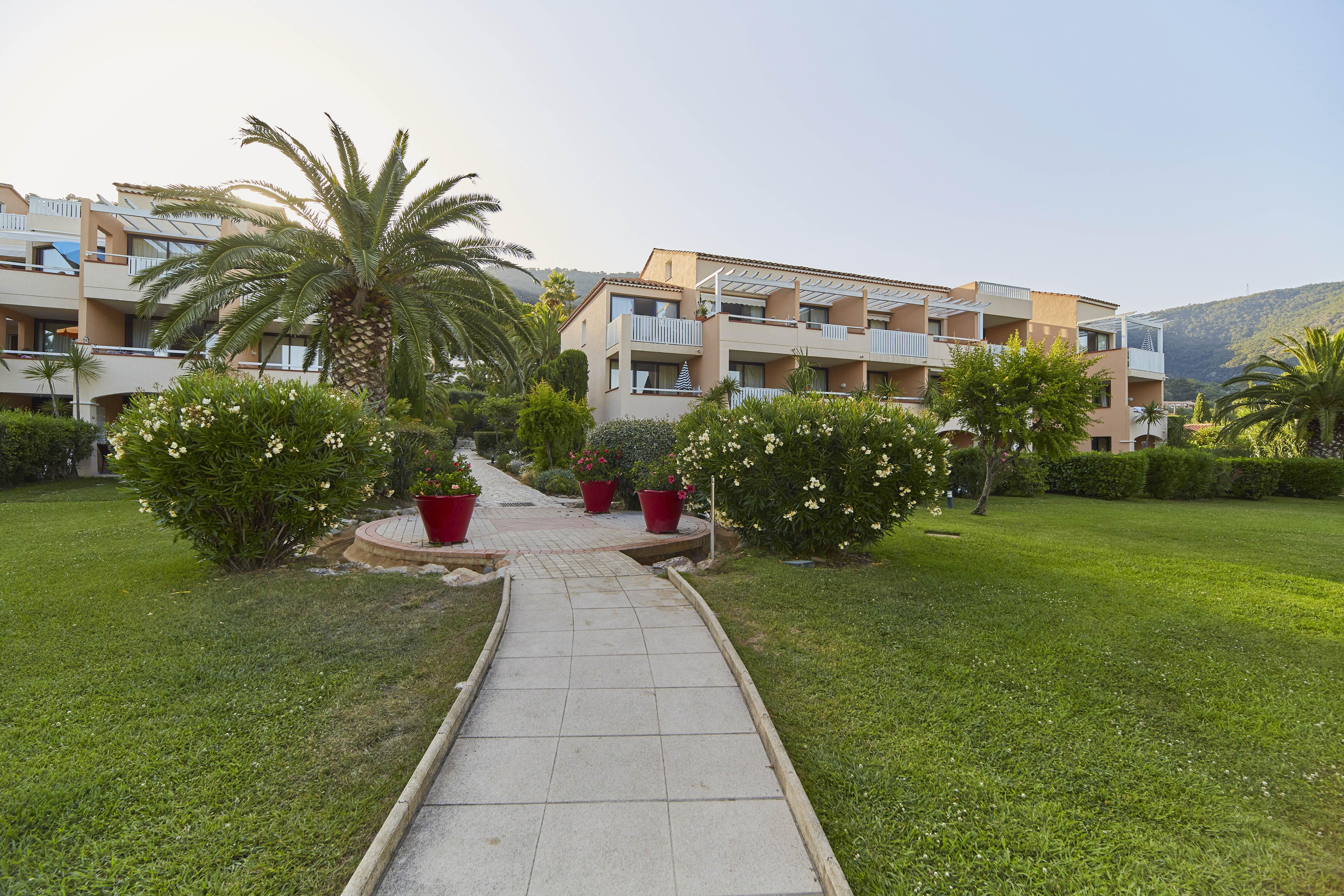 Residence Pierre & Vacances L'Anse De Pramousquier Le Lavandou Exterior foto